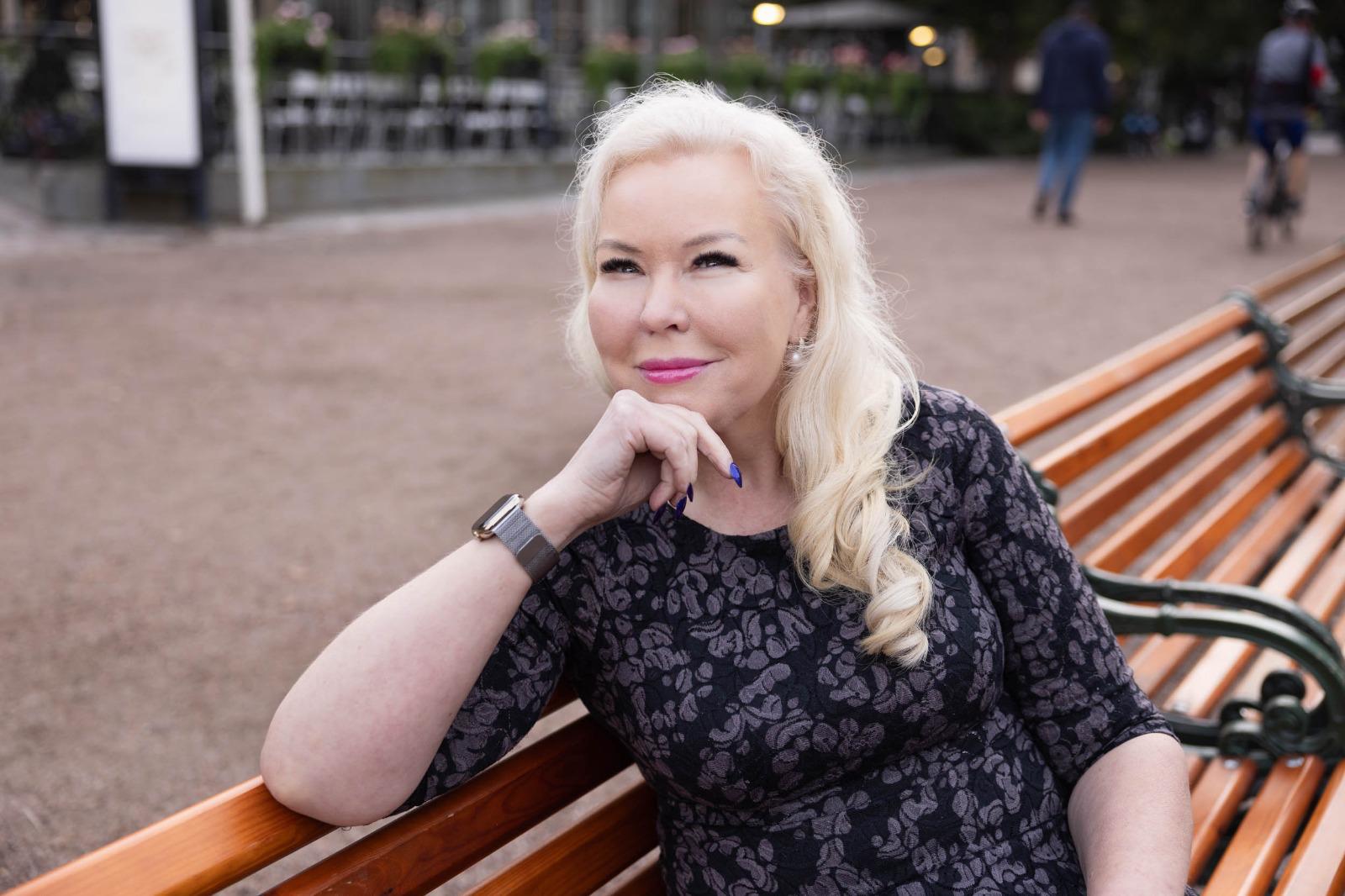 Johanna ja DreamWelcome-kampaamo toivottavat sinut tervetulleeksi. Anna hiuksillesi hyvä päivä!